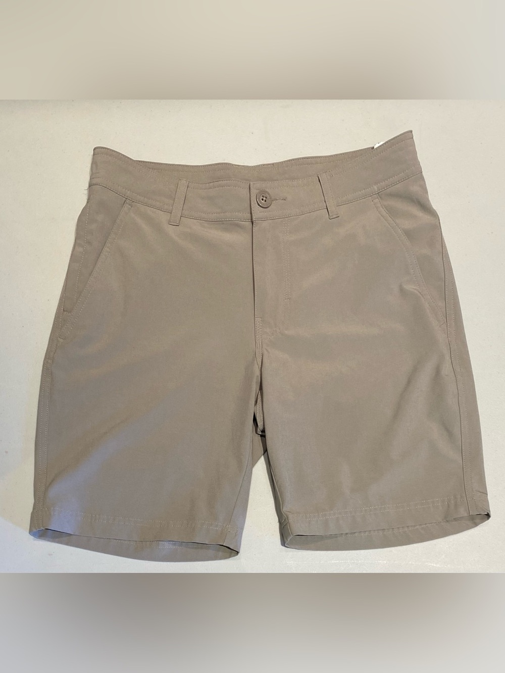 Columbia Men's Global Adventure III Shorts, Gray, size 30 (8" inseam)